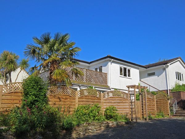 Estuary House South Pool Self Catering Holiday Cottage