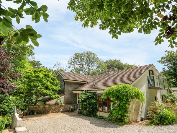 Treetops Salcombe Devon Self Catering Holiday Cottage