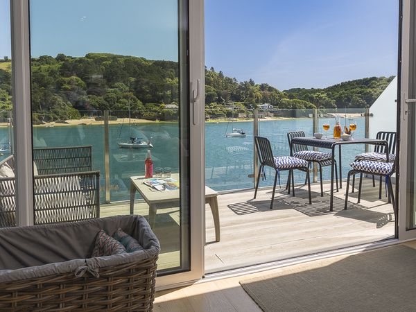 Villa 8 Estura Salcombe Devon Self Catering Holiday Cottage