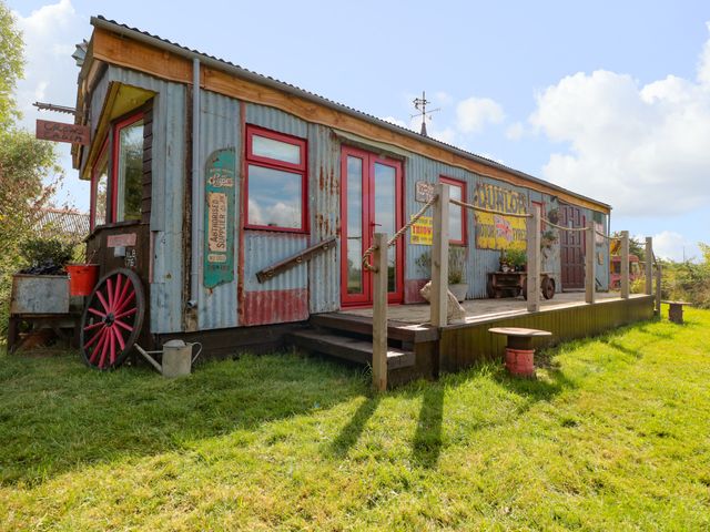 Log Cabins In The Cotswolds Cotswolds Holiday Lodges