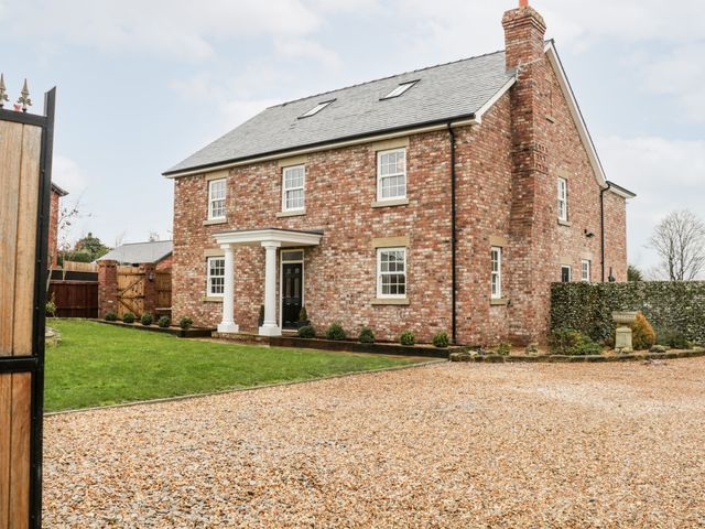 Moor End Manor - 1003016 - photo 1