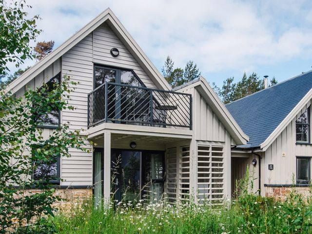 Golden Eagle Lodge