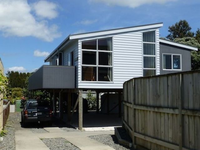 The Jandal - Waihi Beach Holiday Home - 1028135 - photo 1