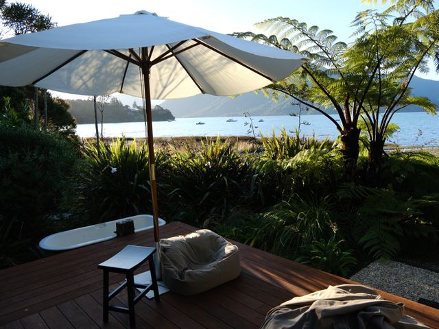 Luxury Waterfront Retreat at Mahau Sound - 1028196 - photo 2