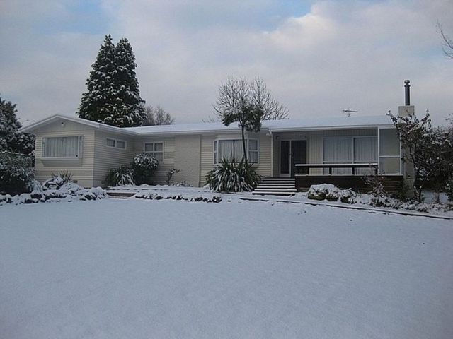 Kune Crib - Ohakune Holiday Home near Turoa - 1028226 - photo 2