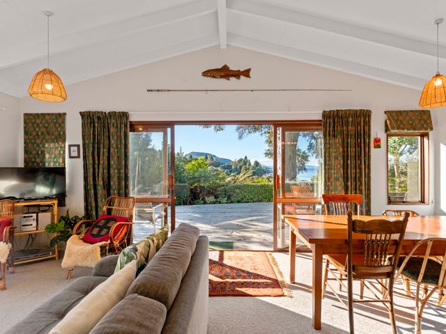 Ruatotara - Pukawa Holiday Home - 1028456 - photo 4