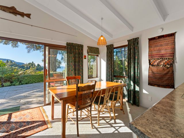 Ruatotara - Pukawa Holiday Home - 1028456 - photo 5