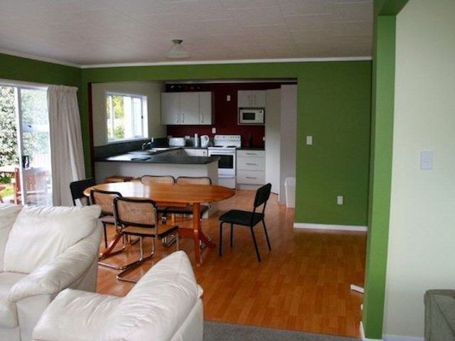 Matapouri Cottage - Matapouri Holiday Home - 1029128 - photo 4