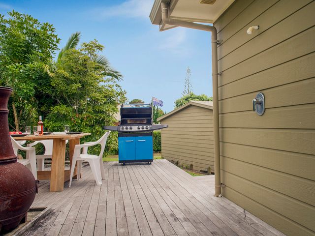 On The Green - Pauanui Holiday Home - 1029545 - photo 2