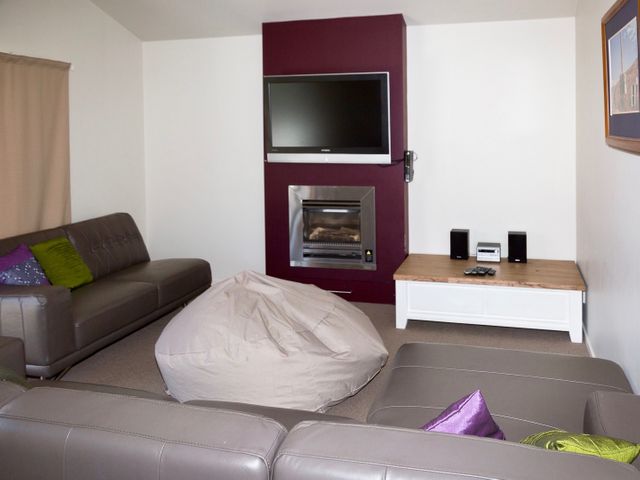 Harakeke House Upstairs - Ohakune Chalet - 1029629 - photo 5