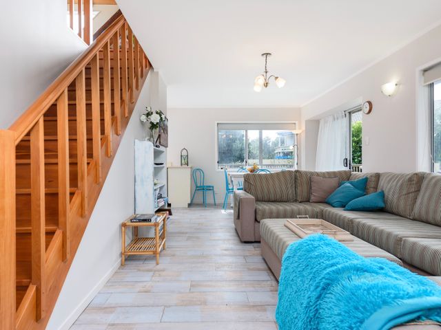 Laze on Loop - Waihi Beach Holiday Home - 1029681 - photo 4