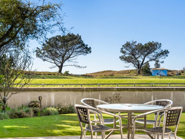 The Sandcastle - Papamoa Holiday Apartment - 1029921 - photo 2