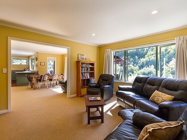 Sawmillers Retreat - Arrowtown Holiday Home - 1030136 - photo 5