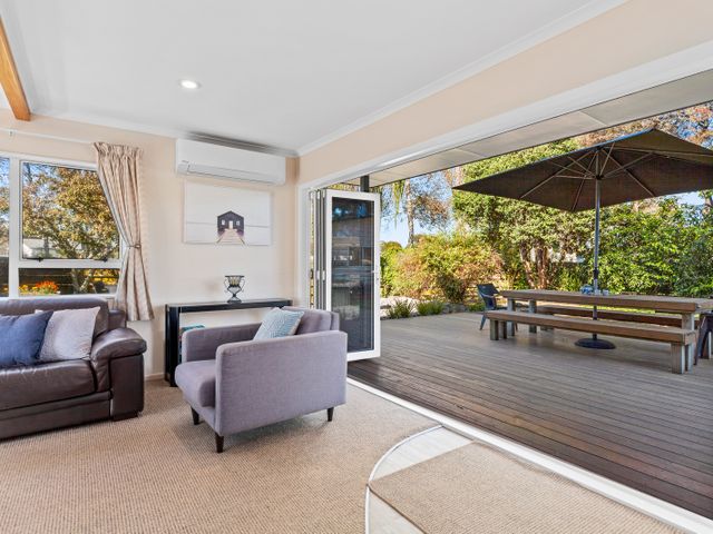 Sandy Feet - Papamoa Beach Holiday Home - 1030162 - photo 4