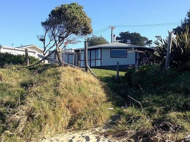Kiwiana Bach - Ocean Beach Bach - 1030230 - photo 3