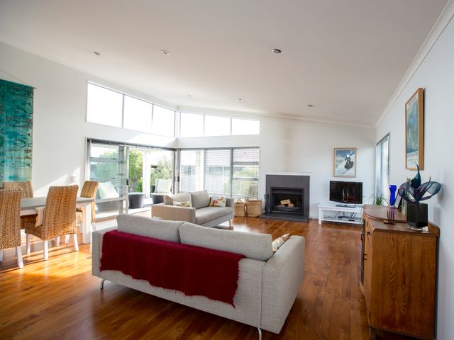Waikanae Retreat - Waikanae Beach Holiday Home - 1030357 - photo 5