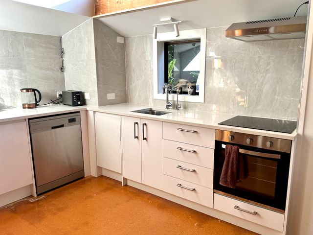 Bush Beach Delight - Onetangi Holiday Home - 1030463 - photo 3