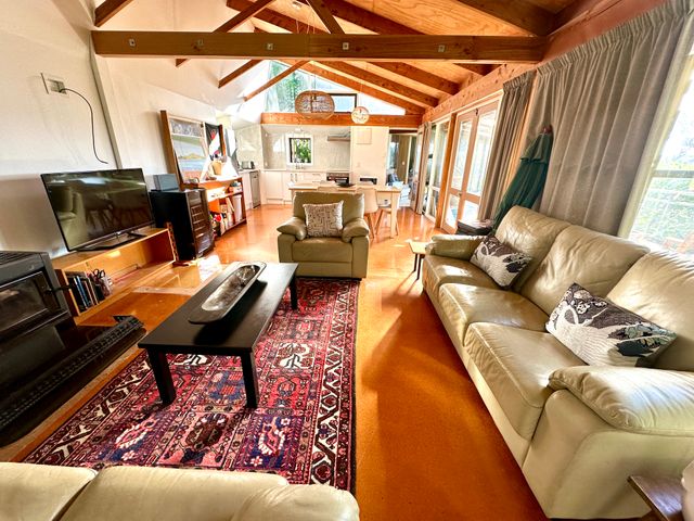 Bush Beach Delight - Onetangi Holiday Home - 1030463 - photo 5