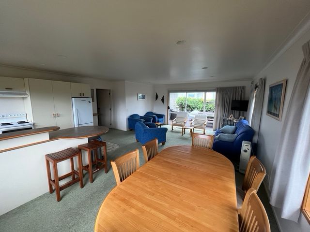 Baskervilla - Whangamata Holiday Home - 1030523 - photo 5