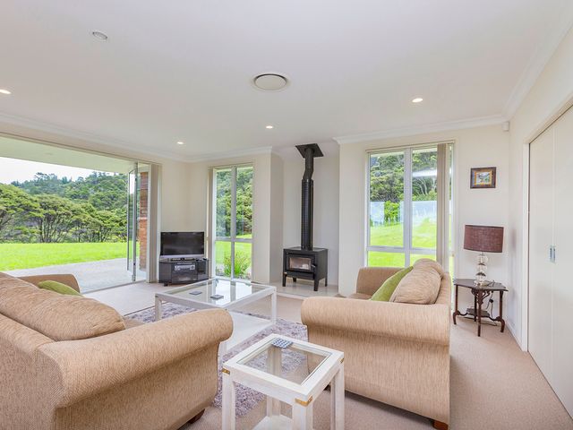 Matakana Views - Matakana Holiday Home - 1030631 - photo 2