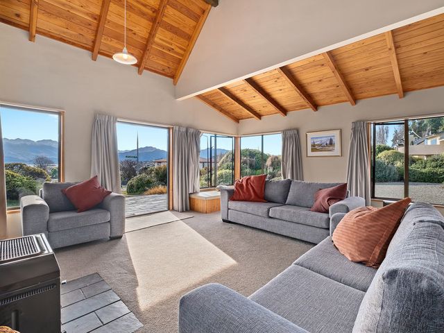 Sycamore Place - Wanaka Holiday Home - 1030741 - photo 3