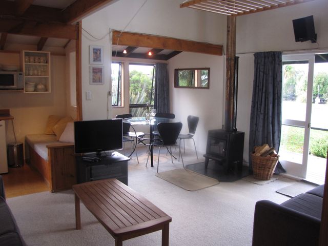 Miro Magic - Ohakune Holiday Home - 1030783 - photo 4