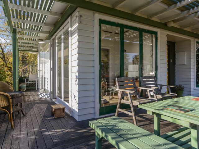 Jacaranda Lodge - Napier Hill Holiday Home - 1030797 - photo 3