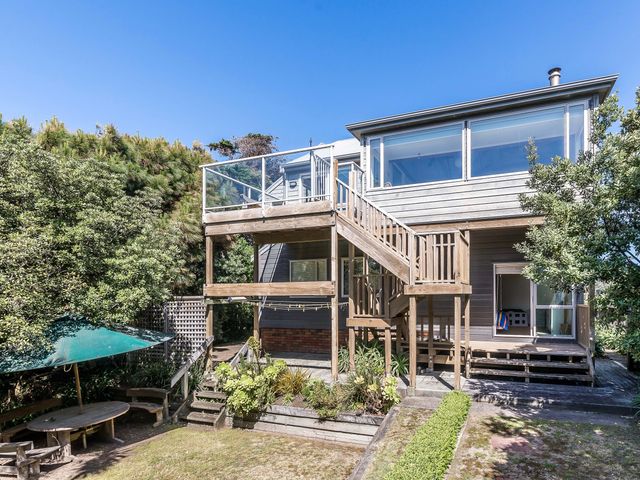 Kapiti at The Coast - Waikanae Holiday Home - 1031104 - photo 2