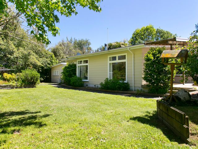 The Trout House - Turangi Holiday Home - 1031128 - photo 1
