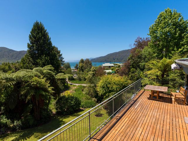 Serene Sounds - Anakiwa Holiday Home - 1031167 - photo 2