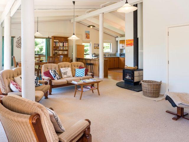 Serene Sounds - Anakiwa Holiday Home - 1031167 - photo 3