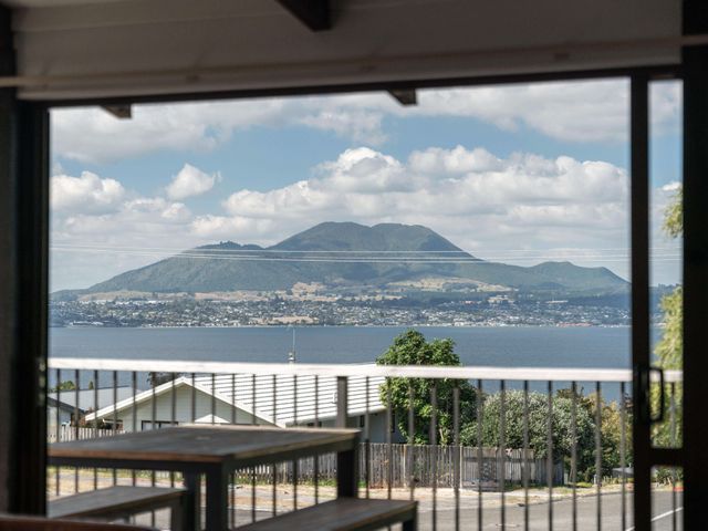 Acacia View at No. 3 - Acacia Bay Holiday Home - 1031196 - photo 4