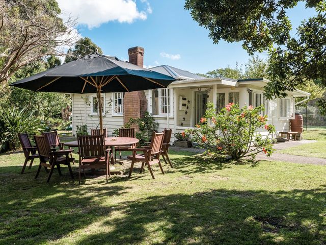 Onetangi Beach Cottage - Onetangi Bach - 1031320 - photo 2