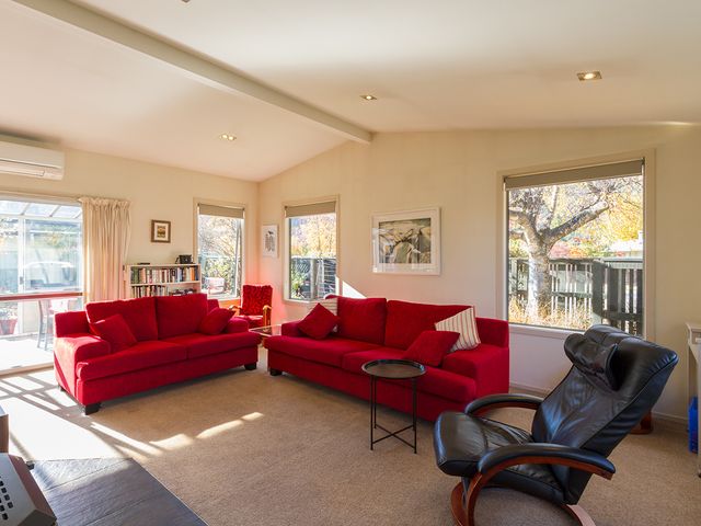 Brow Peak View - Arrowtown Holiday Home - 1031416 - photo 4