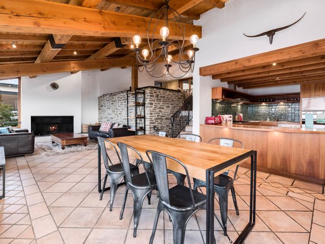 Vista Retreat - Queenstown Holiday Home - 1031430 - photo 5