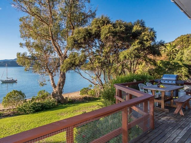 Sounds Magic  - Moetapu Bay Bach - 1031434 - photo 3