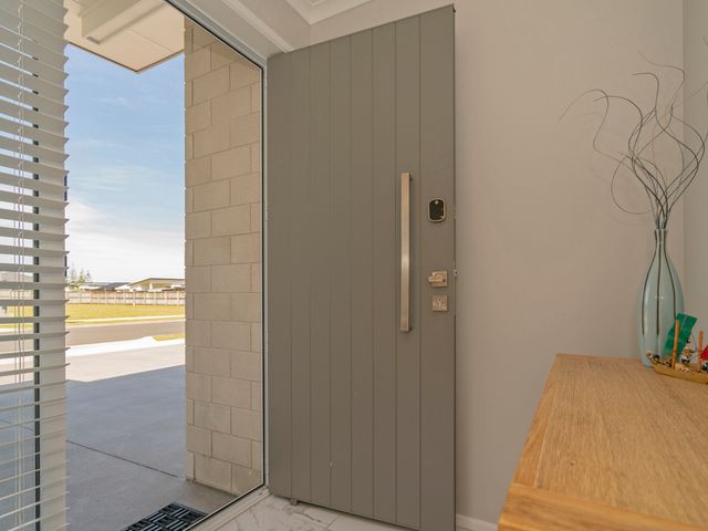 Modern Beach Pad - Whitianga Holiday Home - 1031562 - photo 4