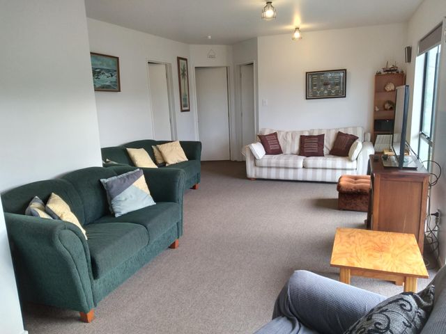 Arawai - Waimarama Holiday Home - 1031609 - photo 3