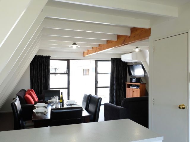 Central Ski Chalet - Ohakune Holiday Home - 1031620 - photo 2