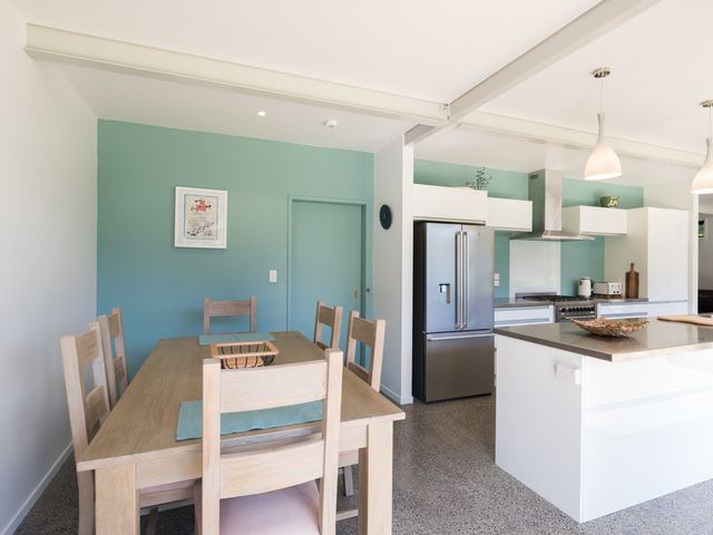 Paihia Centre Peace - Central Paihia Holiday Home - 1031687 - photo 3