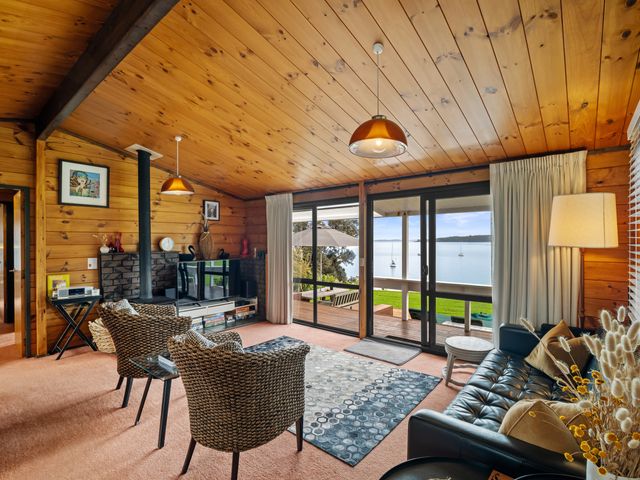 Peaceful Picnic Bay - Surfdale Holiday Home - 1031753 - photo 4