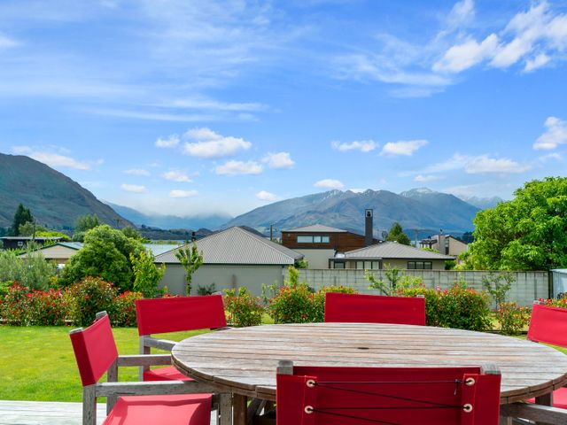 The Rabbit Warren - Wanaka Holiday Home - 1031806 - photo 2