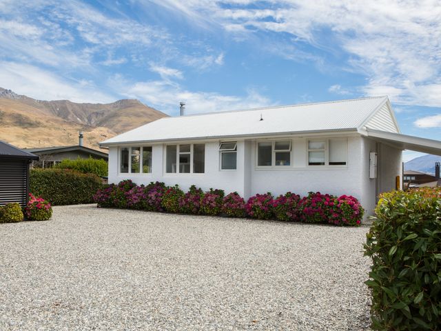 The Rabbit Warren - Wanaka Holiday Home - 1031806 - photo 3