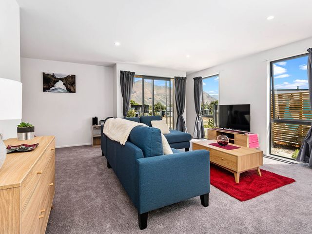 The Place To Be - Wanaka Holiday Home - 1031863 - photo 4