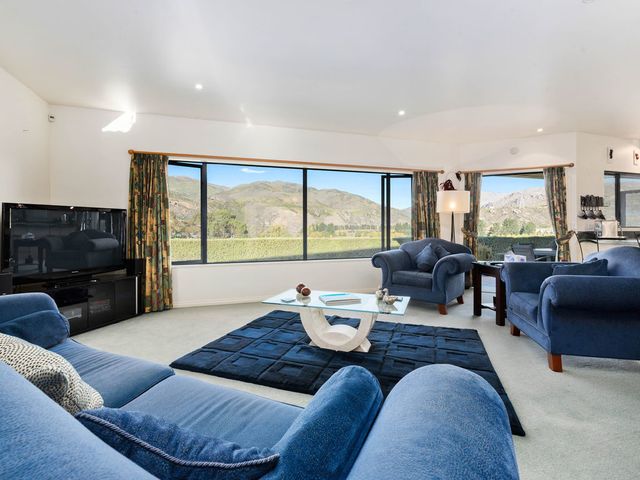 Kawarau Bay View - Cromwell Holiday Home - 1031896 - photo 3