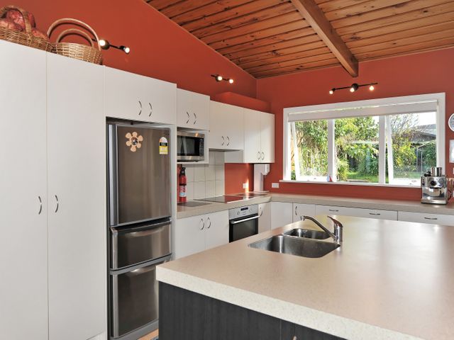 Kereru at Kaiteriteri - Kaiteriteri Holiday Home - 1032041 - photo 5