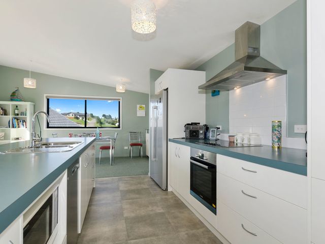 The Blue Cottage with WiFi- Waipu Holiday Home - 1032065 - photo 5