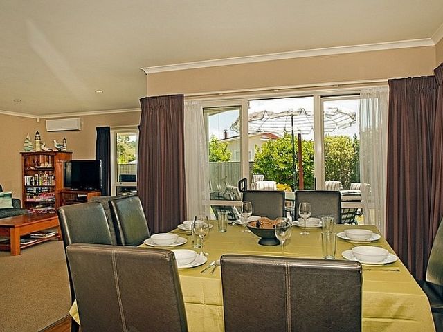 Bliss by the Beach - Whangamata Holiday Home - 1032134 - photo 5