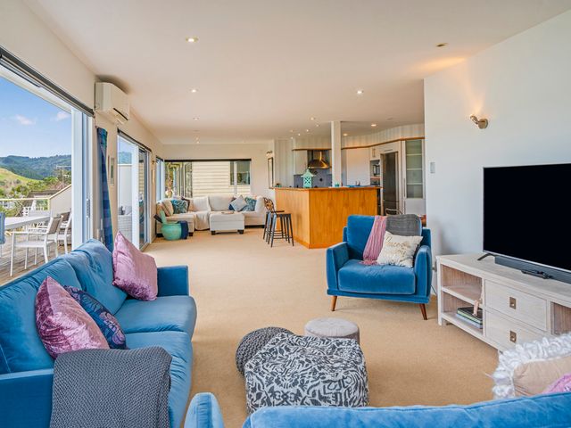 Seaview Serenity- Whitianga Holiday Home - 1032197 - photo 5