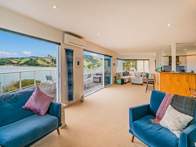 Seaview Serenity- Whitianga Holiday Home - 1032197 - photo 4